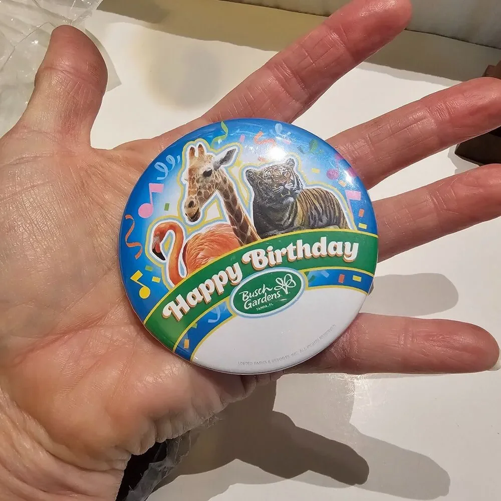 Busch Gardens Birthday Pin Worn 1 Day Giraffe, Lion, Flamingo 2025